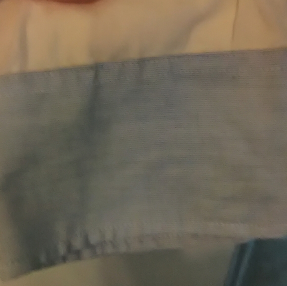 Long sleeve shirts. - Picture 3 of 3